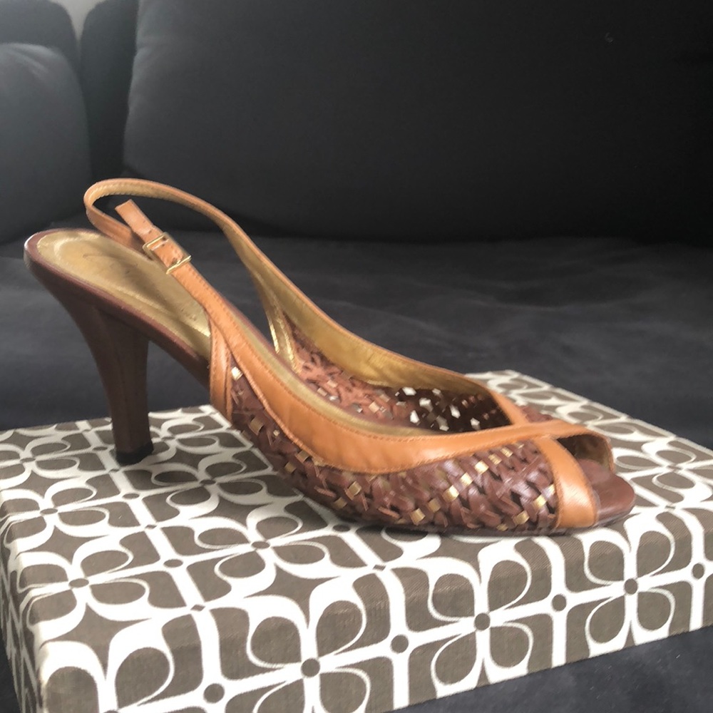 Arturo Chiang Peep Toe